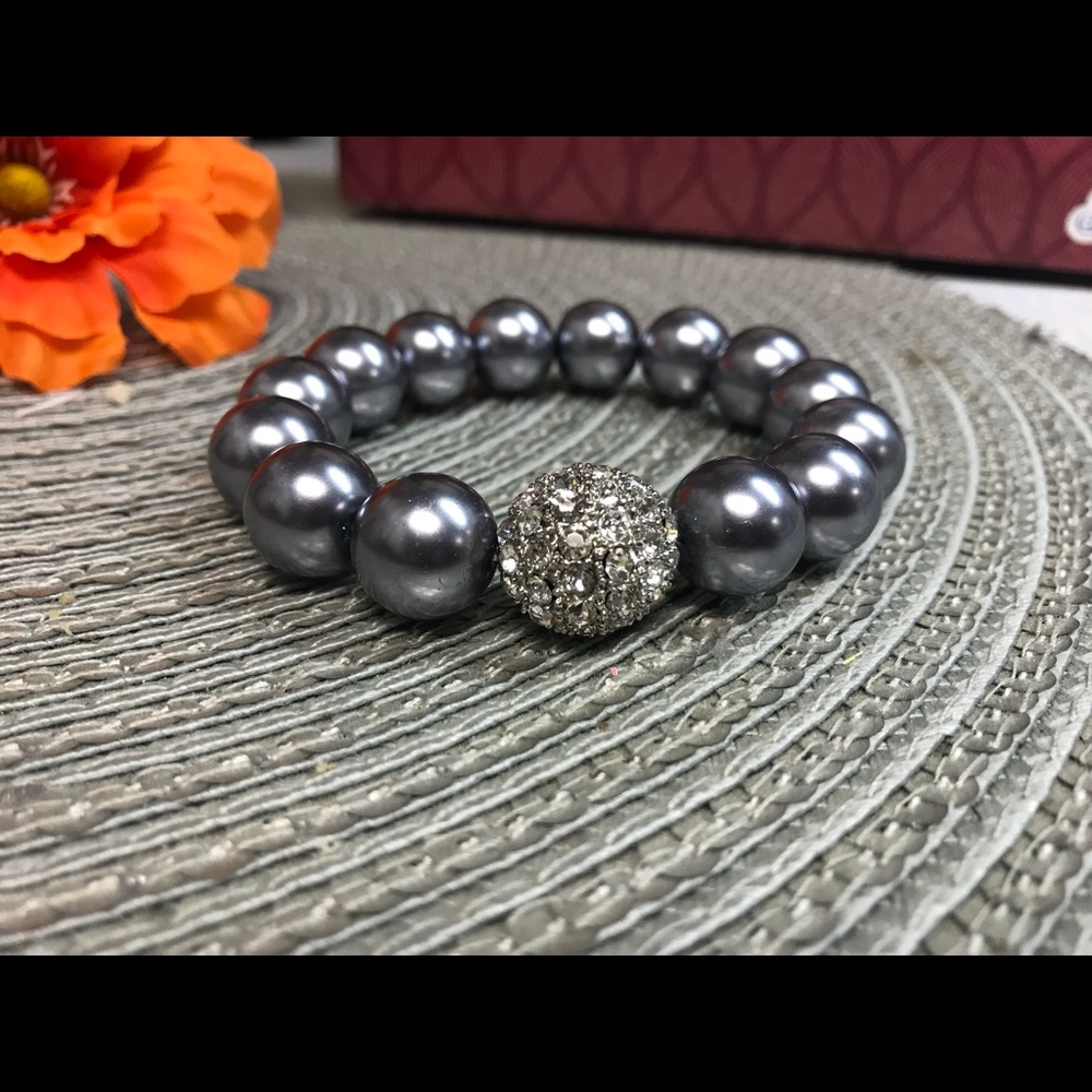 Classic Pearl bracelet